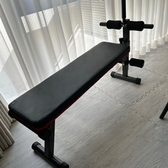 トレーニングベンチをお譲りします。 腹筋・背筋・ダンベル運動などに使えるタイプです。の画像