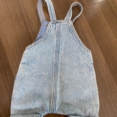 H&M デニムつなぎ風ロンパース　1-2Mの画像
