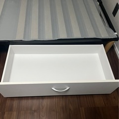 セミダブルベッドの画像