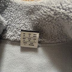 フリース（ニューバランス）の画像