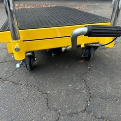 リフト台車の画像