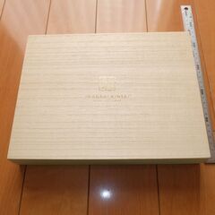 [箱のみ] 桐箱 2個セット 中身なし 幅28cm 奥行き21.6cm 高さ4.5cm 小物入れ 収納 片付け 整理 フタ付き ふた 蓋の画像