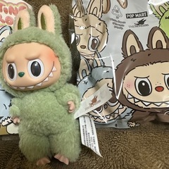 ラブブ　【旧シリーズ】マカロンシリーズ　写真の子の画像