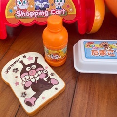 アンパンマンカート、バランスボールの画像