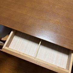 ダイニングテーブルの画像