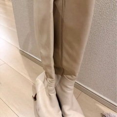 riendaホワイトロングブーツの画像