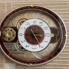 掛け時計の画像