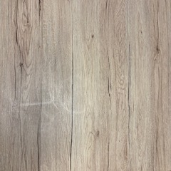 【無料】テーブル、イス✖️2(剥がれ、傷あり)の画像