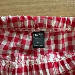 赤のチェック柄パンツ パジャマ 寝巻きの画像
