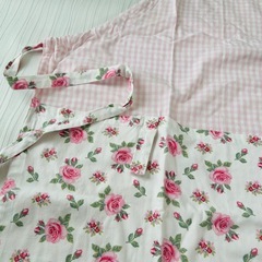 IKEA  エプロン ピンク ローズ柄 イケアの画像