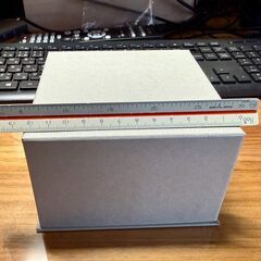 ☆新品未使用☆鋳物製メモ用紙入れ　小物入れ　インテリア　他とまとめて大歓迎です！！の画像