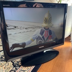 小さいテレビの画像