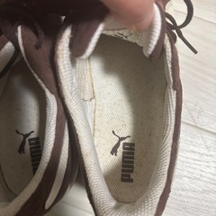 プーマスニーカーの画像