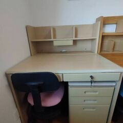  学習机、椅子セットの画像