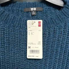 UNIQLO ニットの画像