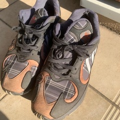 アディダススニーカー¥100の画像