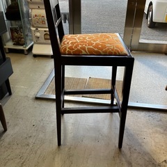 I2512-167　ハイチェア 花柄 オレンジ 中古の画像