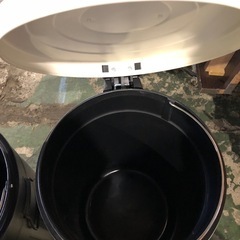 ゴミ箱　2個セット500円の画像