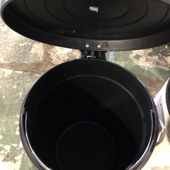 ゴミ箱　2個セット500円の画像