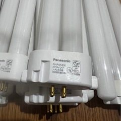 ツイン蛍光灯の画像