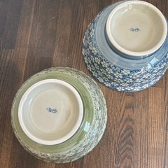 ✨新品 未使用品✨めん鉢　小花模様　ブルー＆グリーン2個セット　うどん鉢　どんぶり　の画像
