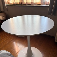 【新品同様】大理石調ラウンドテーブルの画像