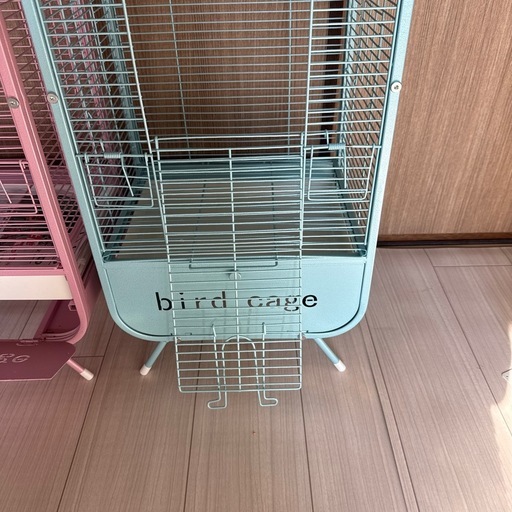 鳥かご2台セット➕1台　年内引き取り希望。　最終値下げ
