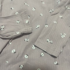 キッズ　花柄トップス120の画像