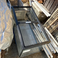 取引中　水槽の画像