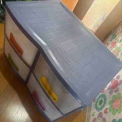 カラフル取手衣装ケース2段の画像