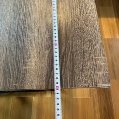 伸縮式テーブルの画像