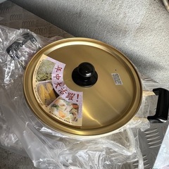 大型鍋の画像