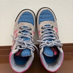 ニューバランスH710GP 登山靴・スニーカー　美品の画像