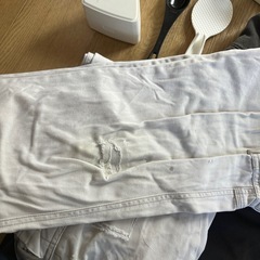 服、調理器具、雑貨一式の画像