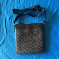 COACHショルダーバックの画像