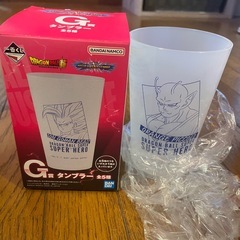 ドラゴンボールフィギュア2体・おまけコップ
の画像