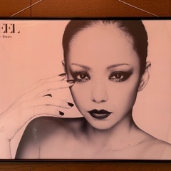 安室奈美恵　B2サイズポスター　額縁付きの画像