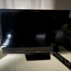 テレビ、テレビ台、外付けHDDの3点セット
の画像