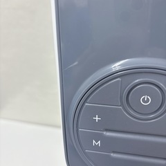 I638 🌈 Electrolux オイルヒーター COMFORTHEAT 700 ホワイトネイビー 8～10畳用 ⭐ 動作確認済 ⭐ クリーニング済の画像