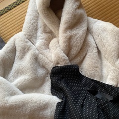 冬から春先卒業式入学式ママイオン購入スーツMサイズ9号500円の画像