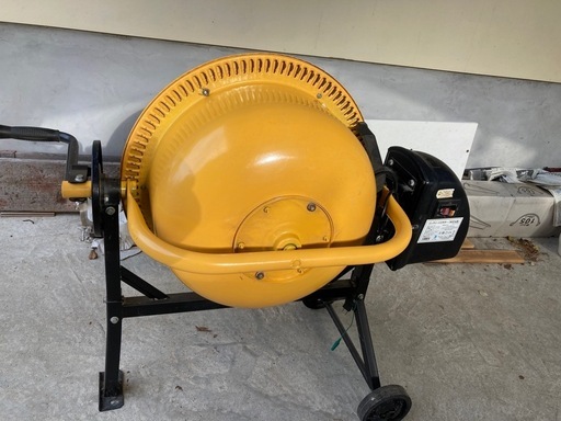 コンクリートミキサー