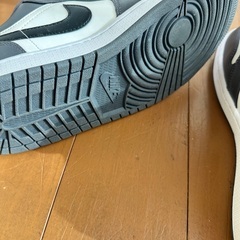 Jordan ホワイト/グレー スニーカーの画像