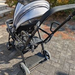 二人乗りベビーカーの画像