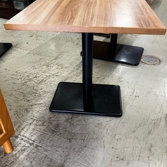 I2512-181 スクエア 木目テーブル 中古の画像