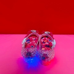 ピンク グリッター サンダル LEDライト付きの画像