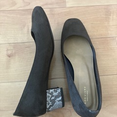 Adevivre22.5センチ4センチビールパンプス　ブラウンの画像