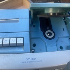 CDラジオカセットデッキの画像