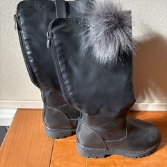 kidsブーツ　ファー付きの画像