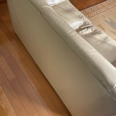 【窪み有】ソファ　無料　2人掛けの画像