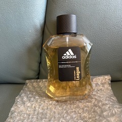 adidas 香水の画像